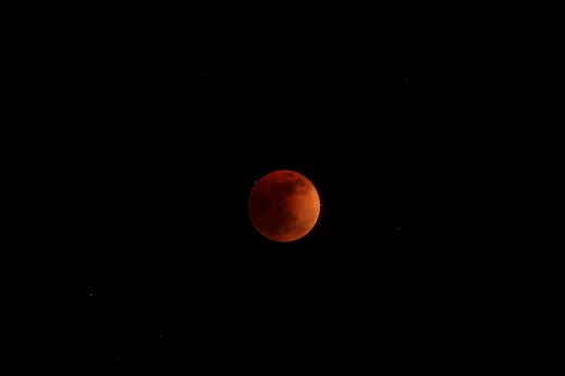 * Total Lunar Eclipse *